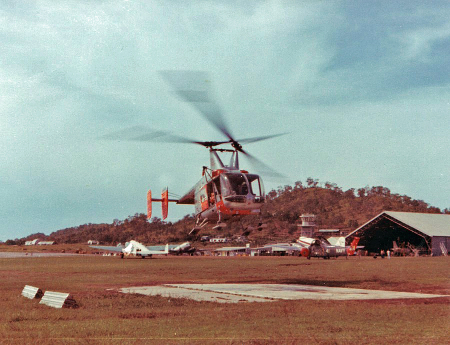 600268 landing NewGuinea1964 Campbell
